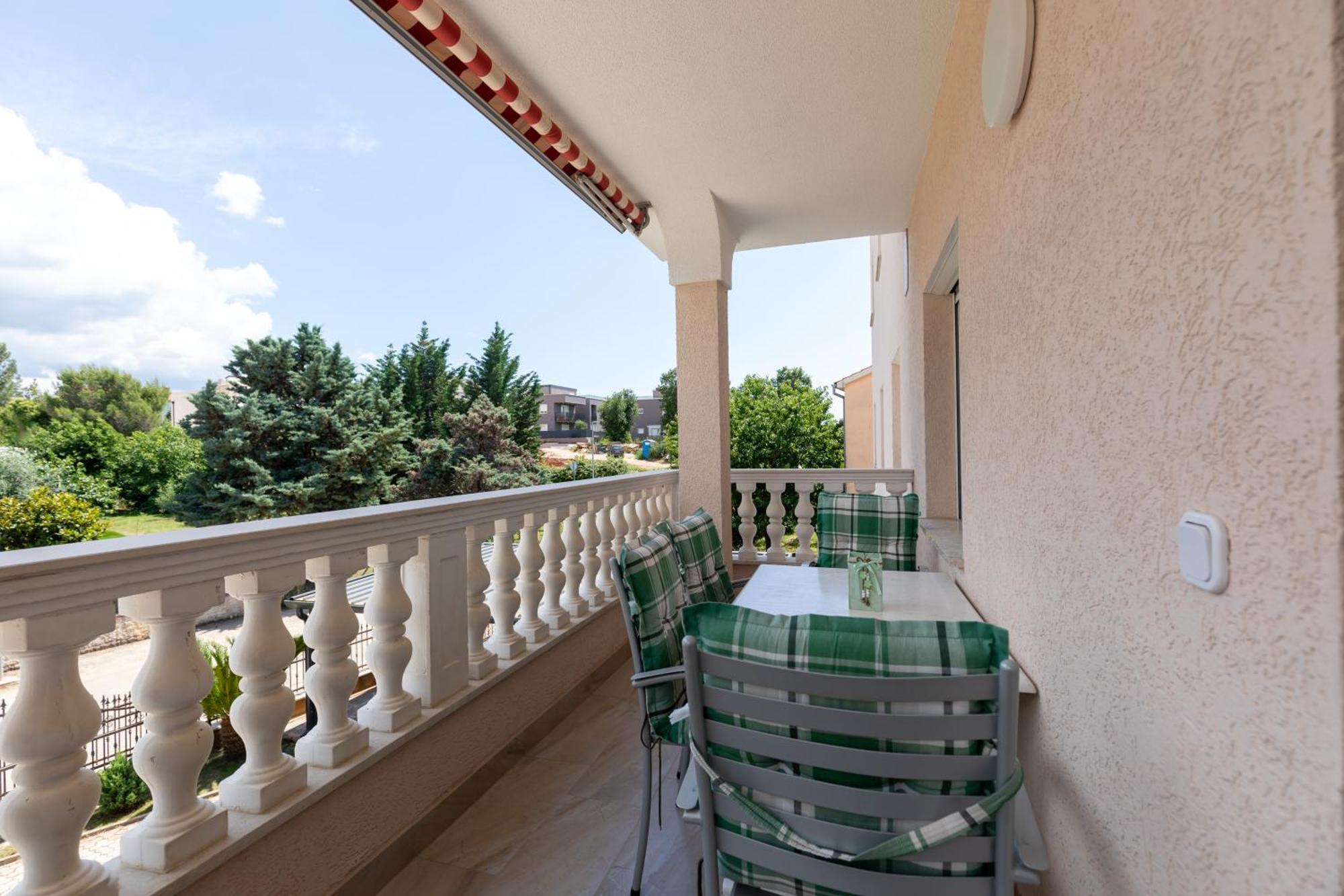 פורץ Apartments Lidija Matosevic מראה חיצוני תמונה
