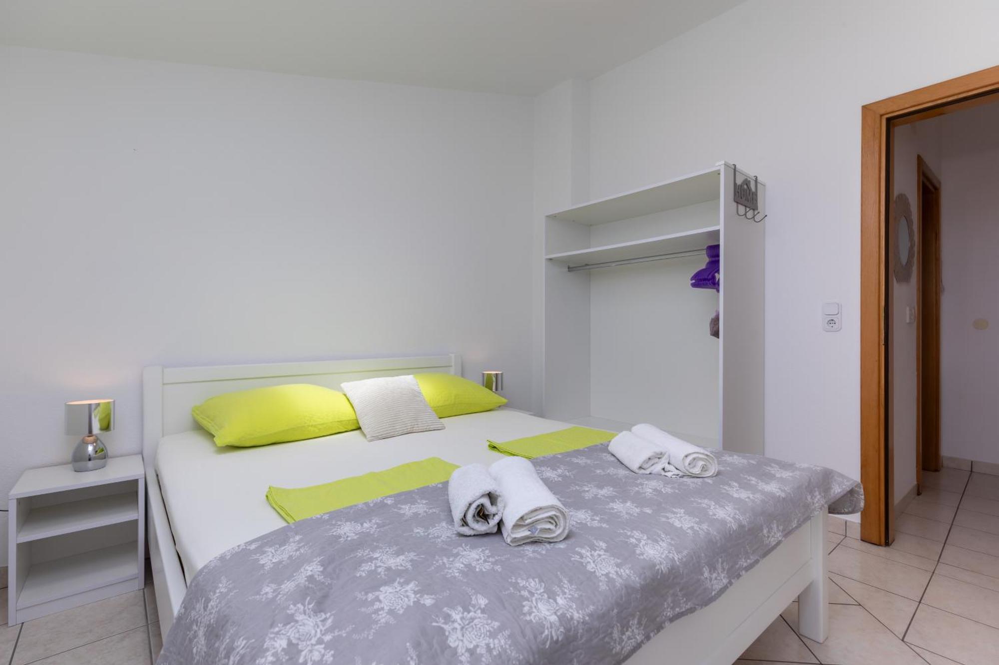 פורץ Apartments Lidija Matosevic מראה חיצוני תמונה