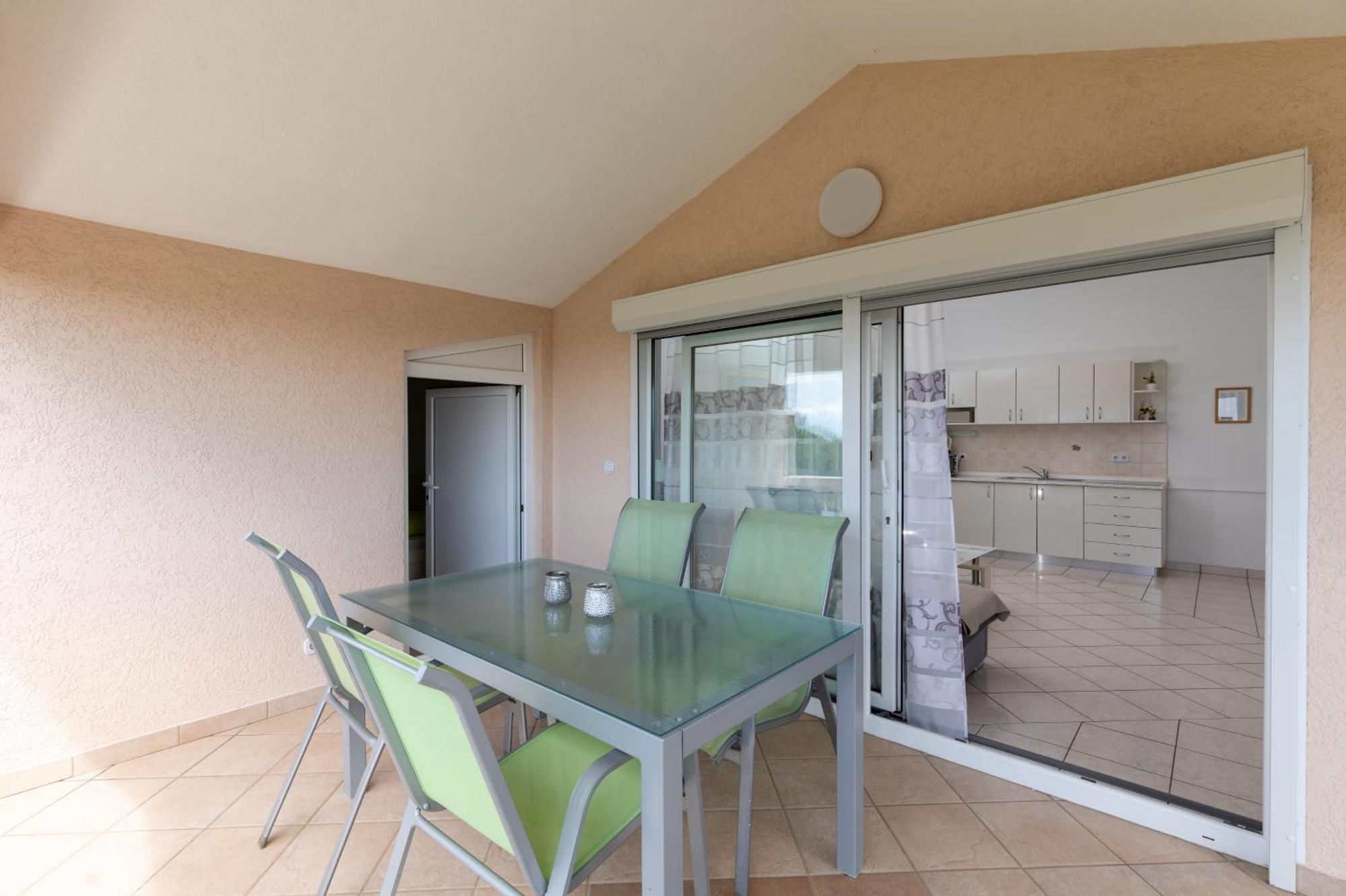 פורץ Apartments Lidija Matosevic מראה חיצוני תמונה
